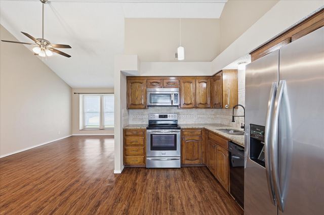 4118 Green Acres Circle, Arlington, TX 76017