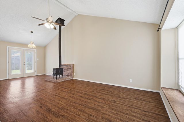 4118 Green Acres Circle, Arlington, TX 76017