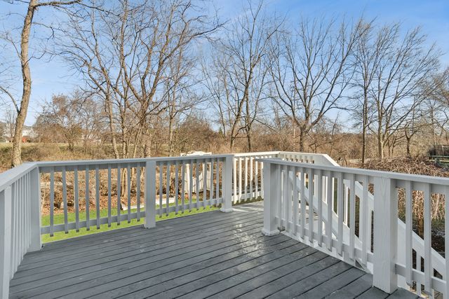 2667 Charter Oak Drive, Aurora, IL 60502