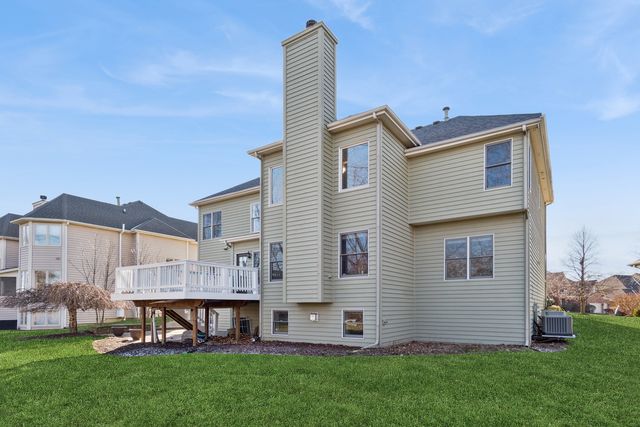 2667 Charter Oak Drive, Aurora, IL 60502