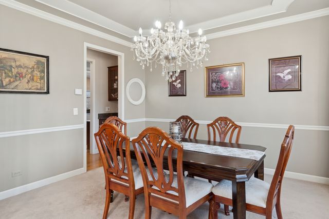 2667 Charter Oak Drive, Aurora, IL 60502