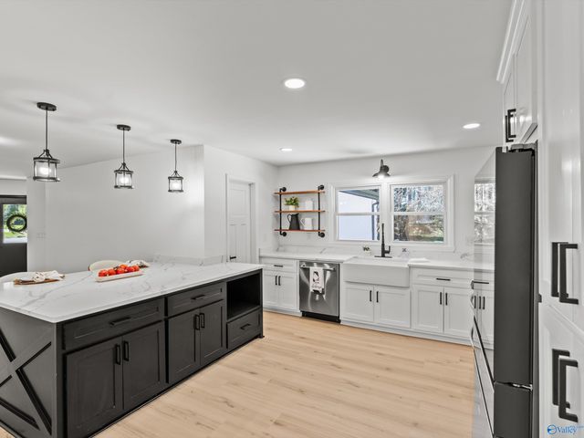 157 George Chapman Drive NE, Meridianville, AL 35759