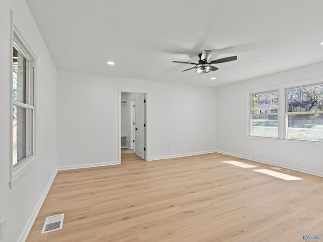 157 George Chapman Drive NE, Meridianville, AL 35759