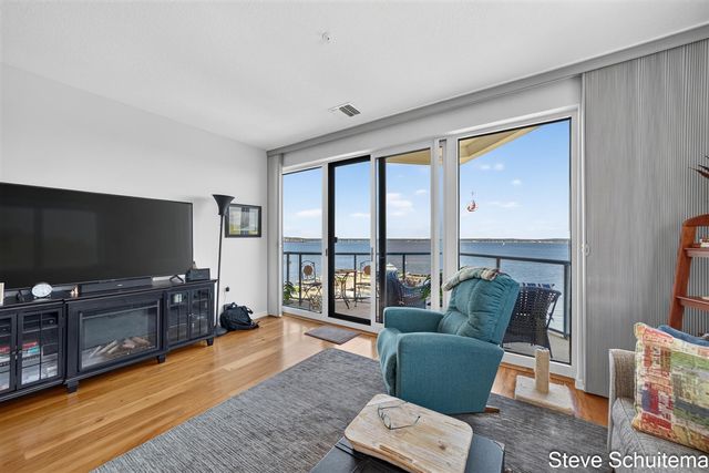 2964 Lakeshore Drive E501, Muskegon, MI 49441