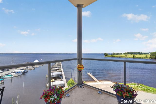2964 Lakeshore Drive E501, Muskegon, MI 49441