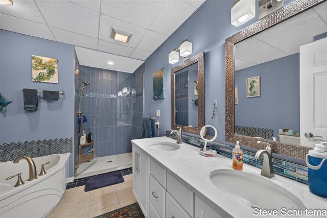 2964 Lakeshore Drive E501, Muskegon, MI 49441