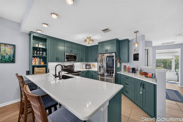 2964 Lakeshore Drive E501, Muskegon, MI 49441