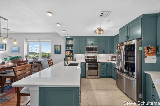 2964 Lakeshore Drive E501, Muskegon, MI 49441