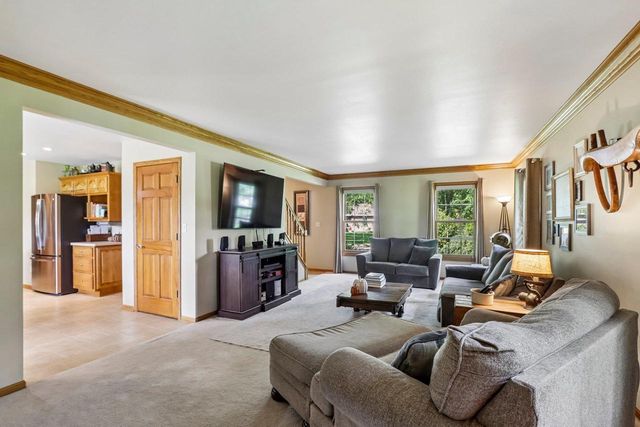 652 Fairway Circle, Jefferson, WI 53549