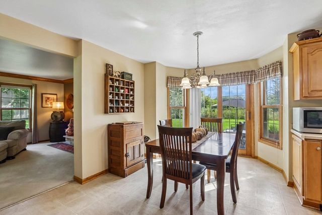 652 Fairway Circle, Jefferson, WI 53549