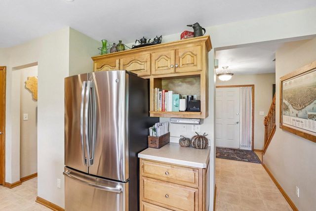 652 Fairway Circle, Jefferson, WI 53549
