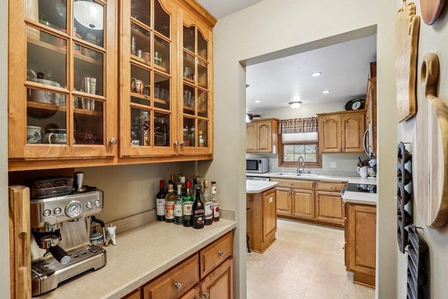 652 Fairway Circle, Jefferson, WI 53549