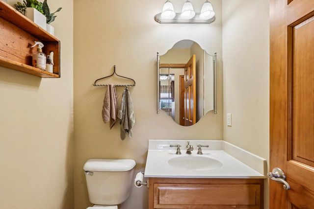 652 Fairway Circle, Jefferson, WI 53549
