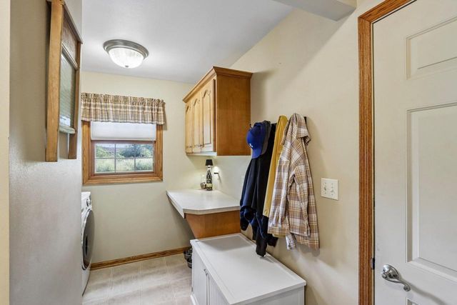 652 Fairway Circle, Jefferson, WI 53549