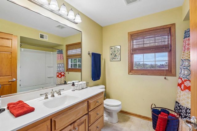 652 Fairway Circle, Jefferson, WI 53549