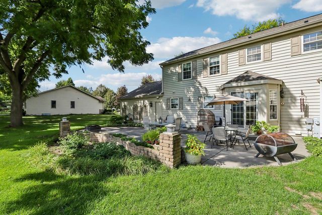 652 Fairway Circle, Jefferson, WI 53549
