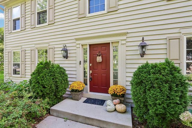 652 Fairway Circle, Jefferson, WI 53549