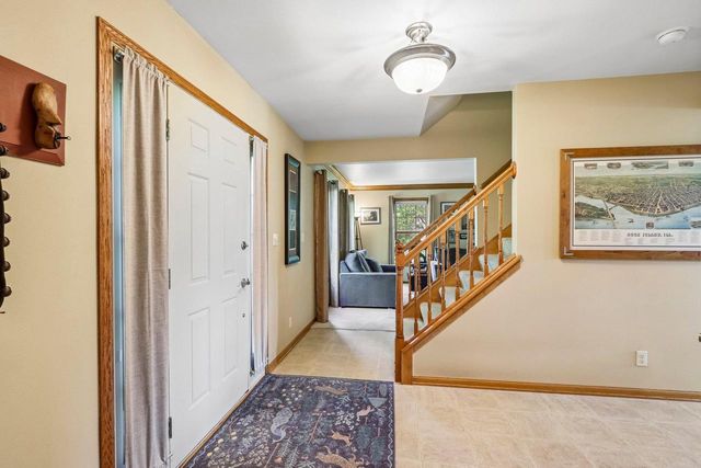 652 Fairway Circle, Jefferson, WI 53549