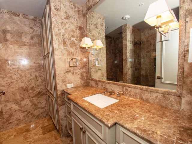 300 E 3rd St Apt 1504, Little Rock, AR 72201