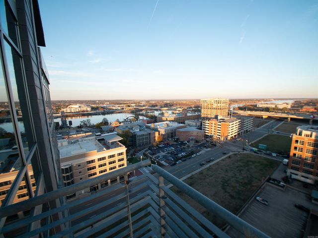 300 E 3rd St Apt 1504, Little Rock, AR 72201