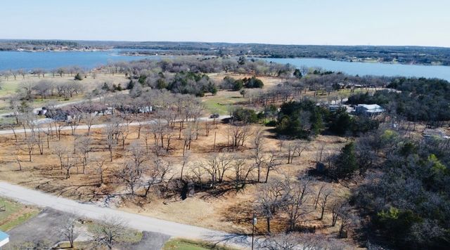 153 Catfish Trail, Bowie, TX 76230