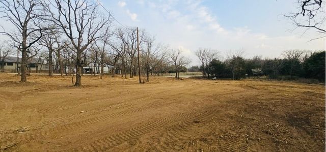 153 Catfish Trail, Bowie, TX 76230