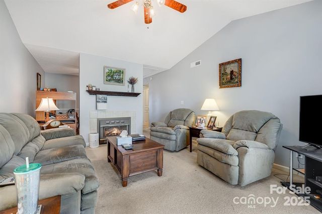 2904 Sagamore Lane, Asheville, NC 28806