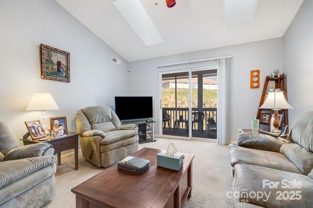 2904 Sagamore Lane, Asheville, NC 28806