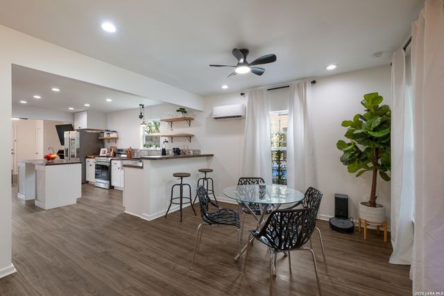 1318 Edison Dr, San Antonio, TX 78201