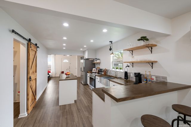 1318 Edison Dr, San Antonio, TX 78201