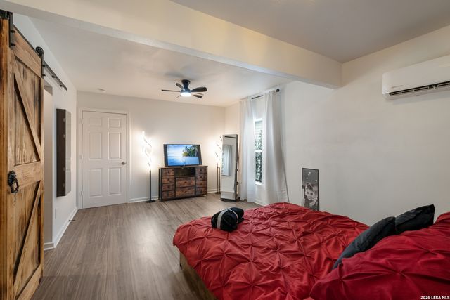 1318 Edison Dr, San Antonio, TX 78201