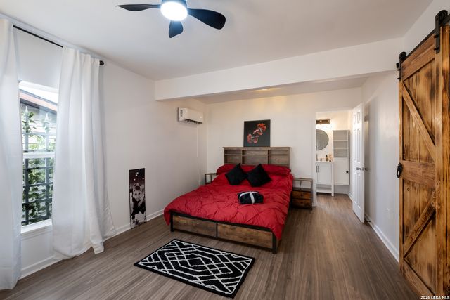 1318 Edison Dr, San Antonio, TX 78201