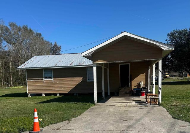 11084 Dave Miller Dr, Geismar, LA 70734