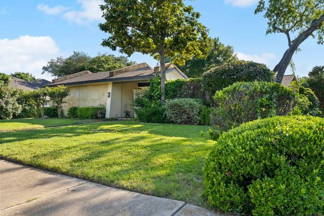 16831 Thomas Chapel Drive, Dallas, TX 75248