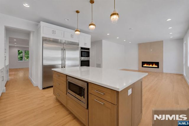 103 Hallberg Avenue, Bergenfield, NJ 07621