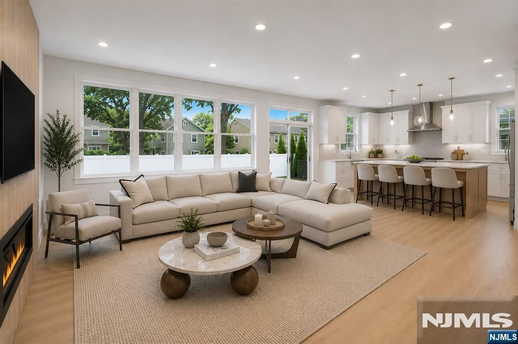 103 Hallberg Avenue, Bergenfield, NJ 07621
