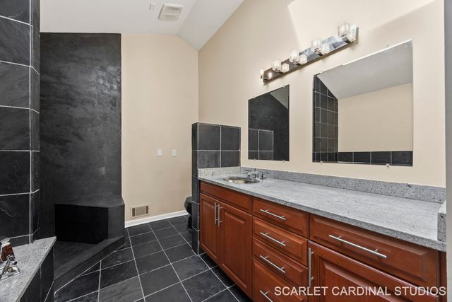 1140 Brighton Road, Naperville, IL 60563