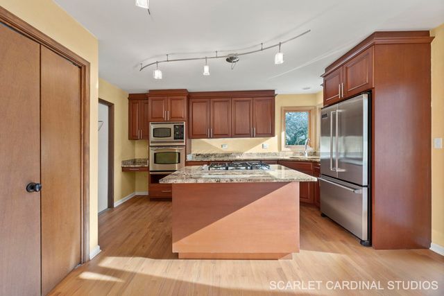 1140 Brighton Road, Naperville, IL 60563