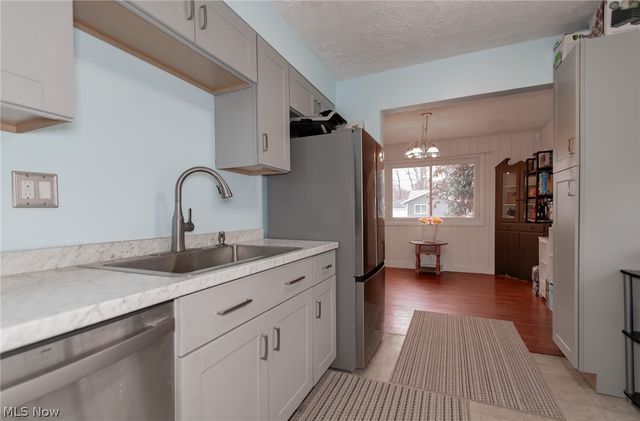 7165 Anthony Court, Madison, OH 44057