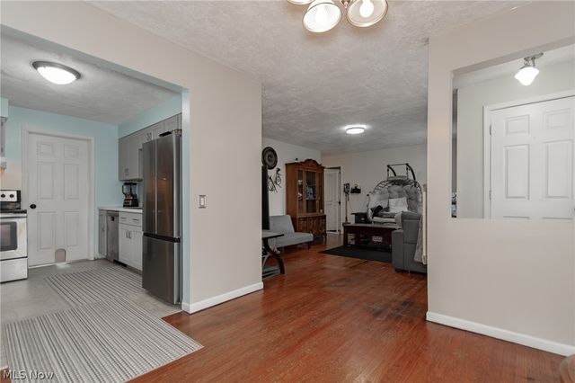 7165 Anthony Court, Madison, OH 44057