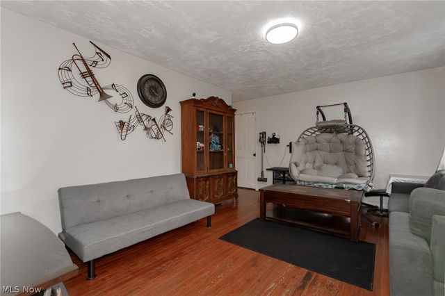 7165 Anthony Court, Madison, OH 44057