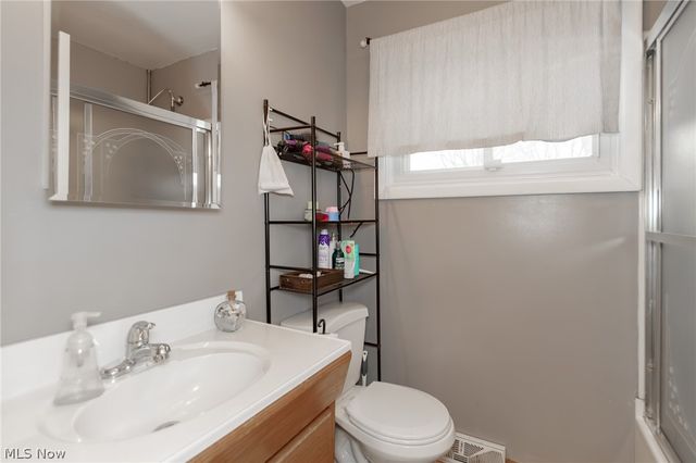 7165 Anthony Court, Madison, OH 44057