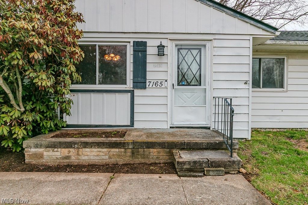 7165 Anthony Court, Madison, OH 44057