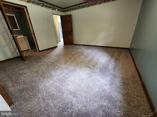145 LINCOLN DR, Pennsville, NJ 08070