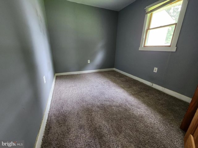 145 LINCOLN DR, Pennsville, NJ 08070