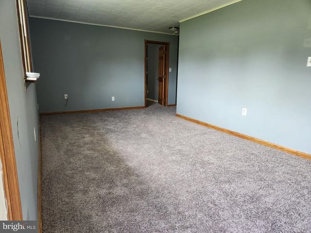 145 LINCOLN DR, Pennsville, NJ 08070