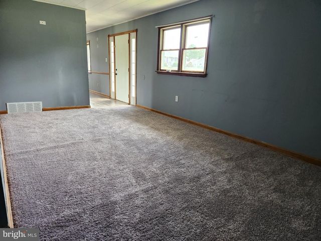 145 LINCOLN DR, Pennsville, NJ 08070