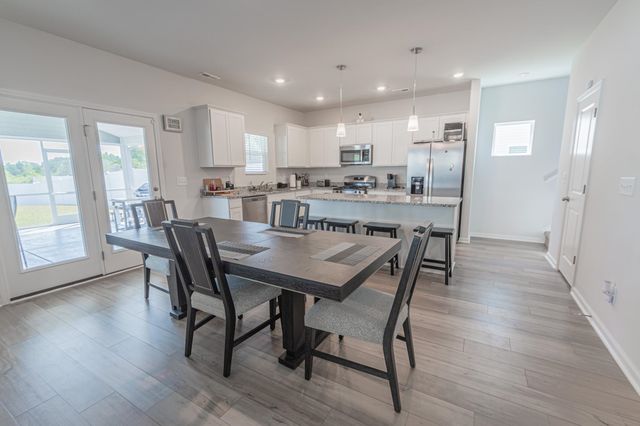 180 Wagner Cir., Conway, SC 29526