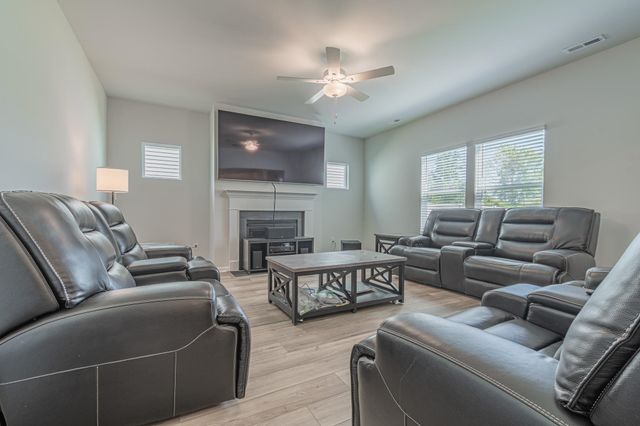 180 Wagner Cir., Conway, SC 29526