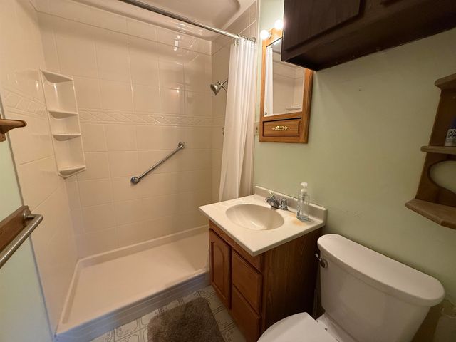 532 Montrose St., Salina, KS 67401
